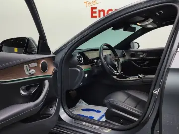 2022 Mercedes-Benz E-Класс с пробегом 54 196 км