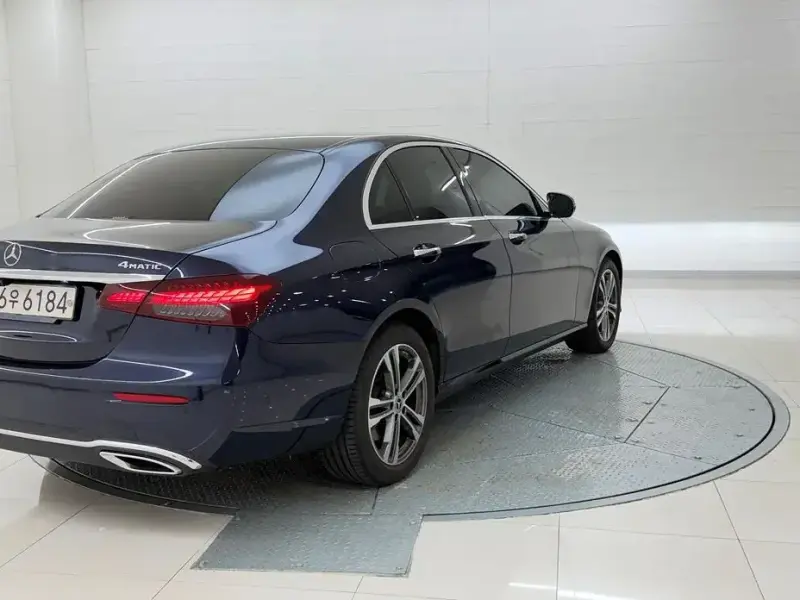 2022 Mercedes-Benz E-Класс с пробегом 31 118 км