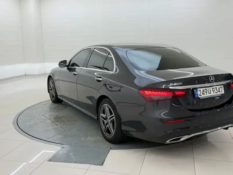 2023 Mercedes-Benz E-Класс с пробегом 45 220 км