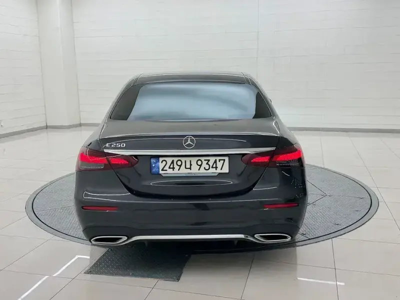 2023 Mercedes-Benz E-Класс с пробегом 45 220 км