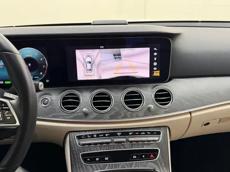 2022 Mercedes-Benz E-Класс с пробегом 31 118 км