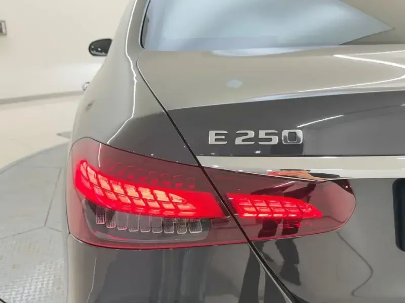 2023 Mercedes-Benz E-Класс с пробегом 45 220 км