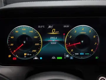 2022 Mercedes-Benz E-Класс с пробегом 90 509 км