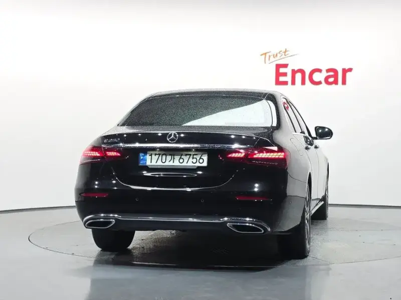 2022 Mercedes-Benz E-Класс с пробегом 76 105 км