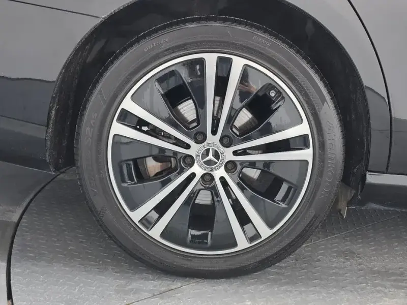 2022 Mercedes-Benz E-Класс с пробегом 76 105 км