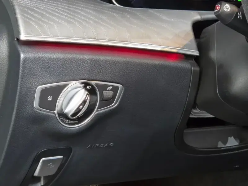 2022 Mercedes-Benz E-Класс с пробегом 90 509 км