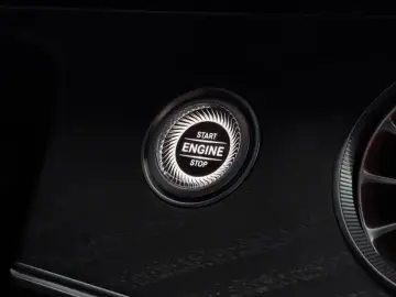 2022 Mercedes-Benz E-Класс с пробегом 90 509 км