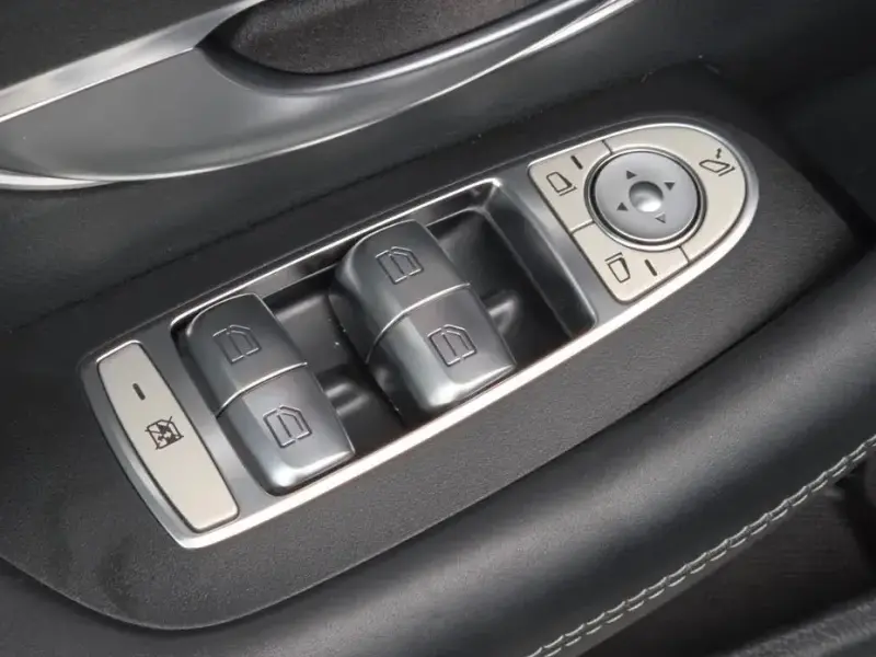 2022 Mercedes-Benz E-Класс с пробегом 90 509 км