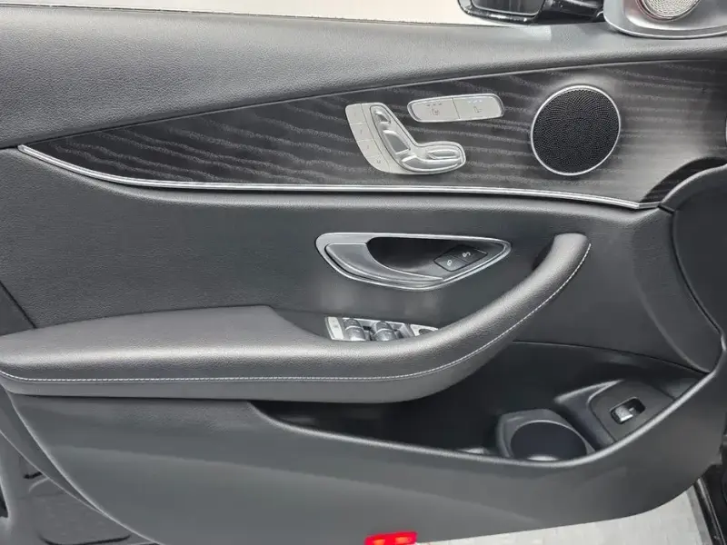 2022 Mercedes-Benz E-Класс с пробегом 76 105 км
