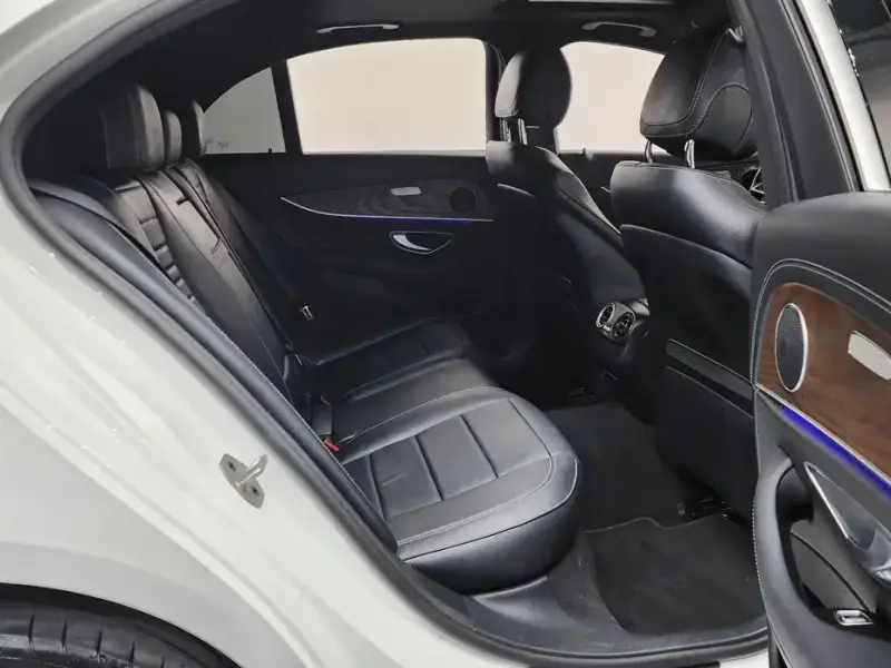 2023 Mercedes-Benz E-Класс с пробегом 49 767 км
