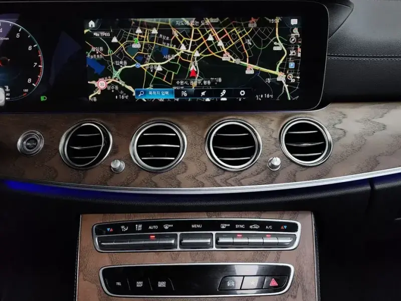 2023 Mercedes-Benz E-Класс с пробегом 49 767 км
