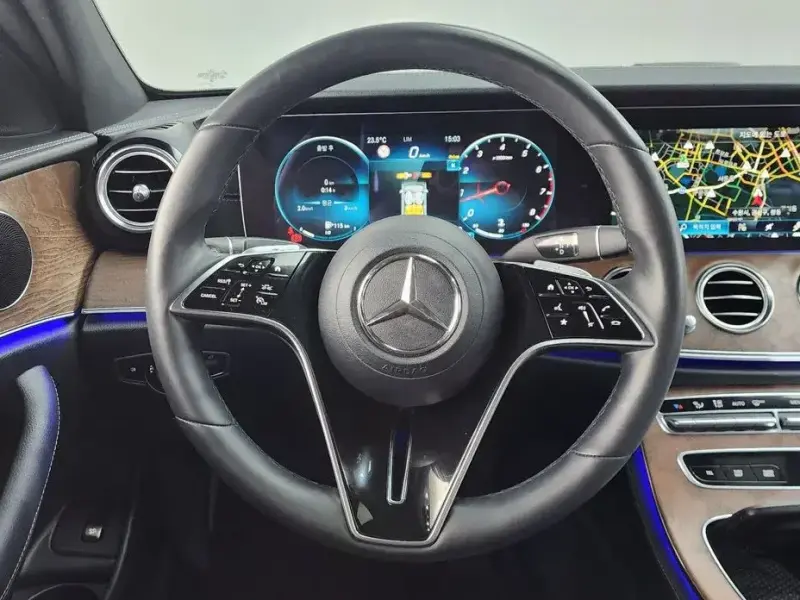 2023 Mercedes-Benz E-Класс с пробегом 49 767 км