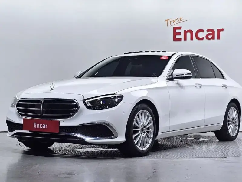 2023 Mercedes-Benz E-Класс с пробегом 9 034 км