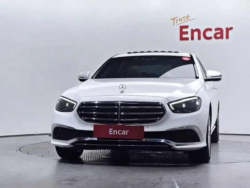 2023 Mercedes-Benz E-Класс с пробегом 9 034 км