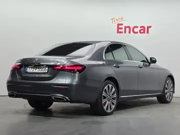 2022 Mercedes-Benz E-Класс с пробегом 113 542 км