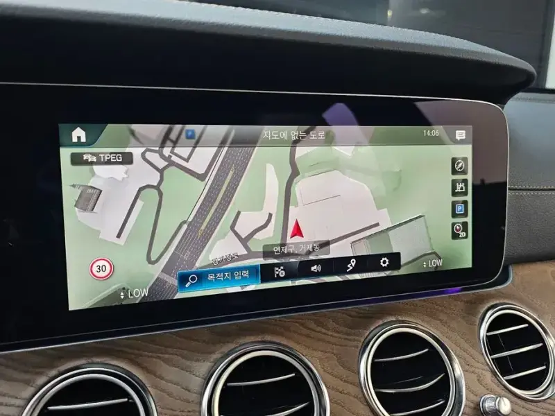 2023 Mercedes-Benz E-Класс с пробегом 9 034 км