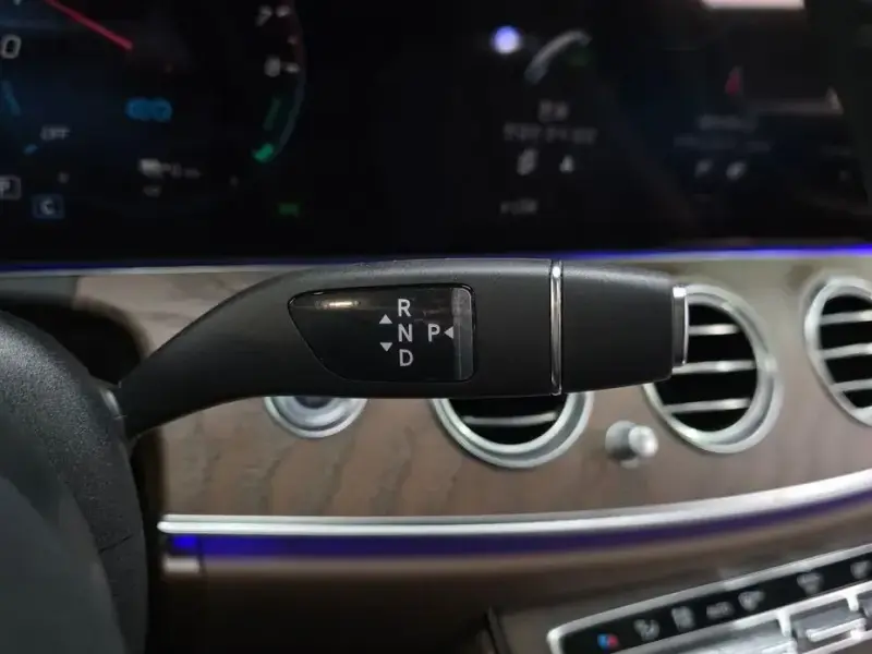 2022 Mercedes-Benz E-Класс с пробегом 113 542 км