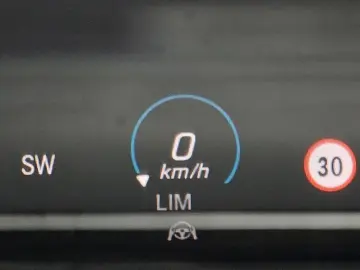 2023 Mercedes-Benz E-Класс с пробегом 9 034 км