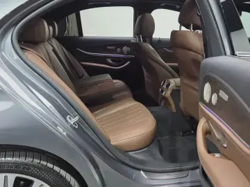 2022 Mercedes-Benz E-Класс с пробегом 113 542 км