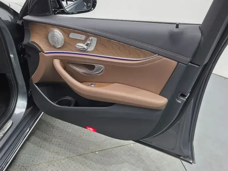 2022 Mercedes-Benz E-Класс с пробегом 113 542 км