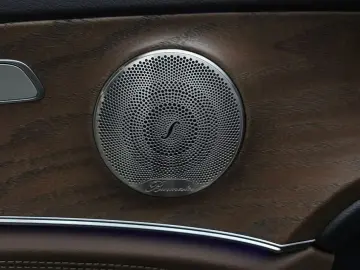 2022 Mercedes-Benz E-Класс с пробегом 113 542 км