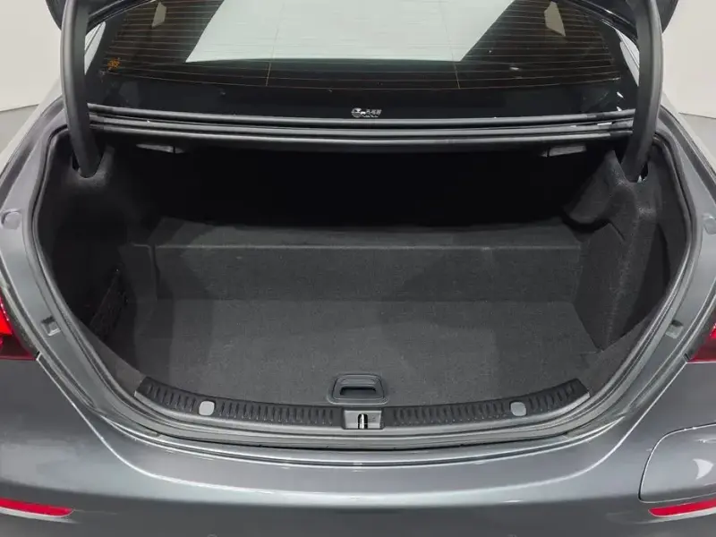 2022 Mercedes-Benz E-Класс с пробегом 113 542 км