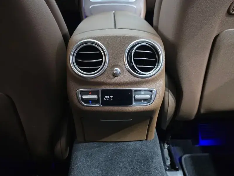 2022 Mercedes-Benz E-Класс с пробегом 113 542 км