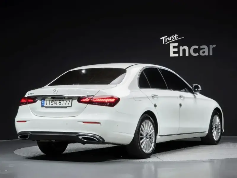 2021 Mercedes-Benz E-Класс с пробегом 68 076 км
