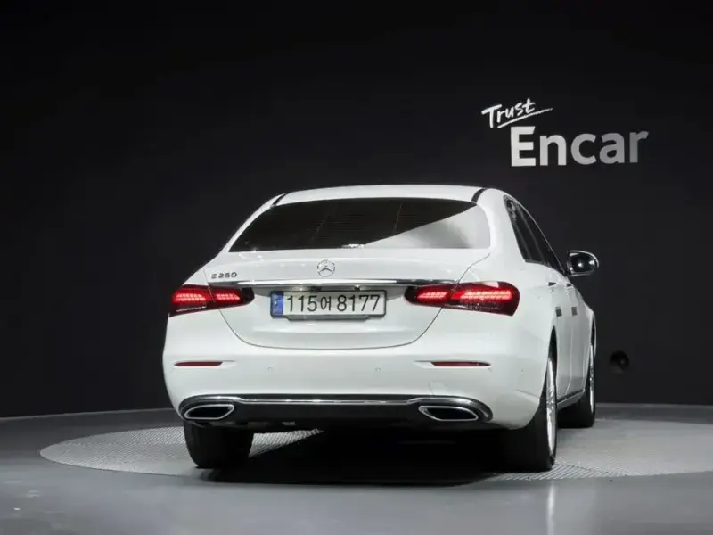 2021 Mercedes-Benz E-Класс с пробегом 68 076 км