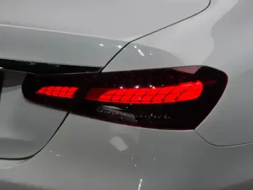 2021 Mercedes-Benz E-Класс с пробегом 68 076 км