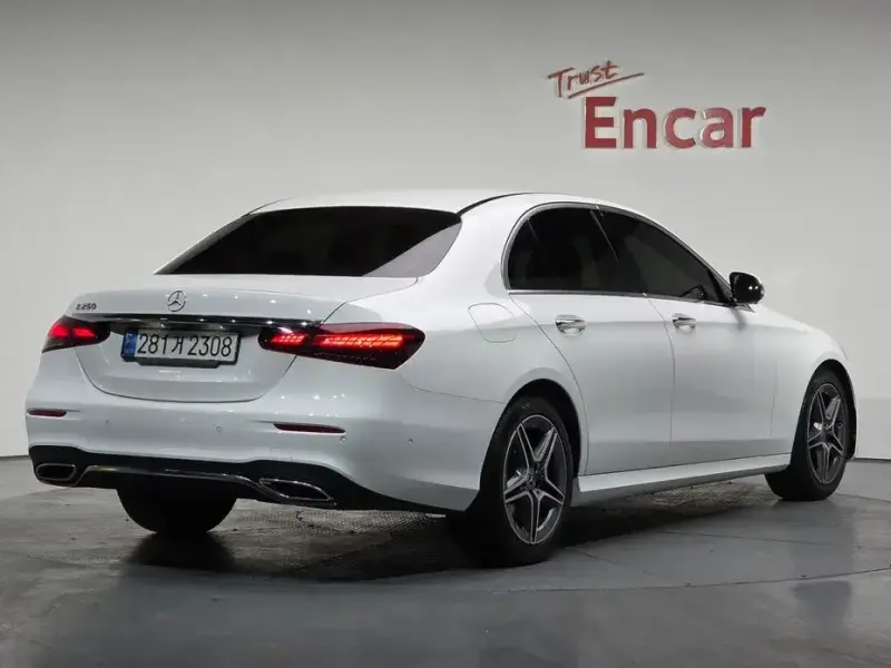 2022 Mercedes-Benz E-Класс с пробегом 25 234 км