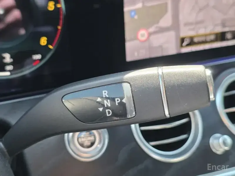 2021 Mercedes-Benz E-Класс с пробегом 60 645 км