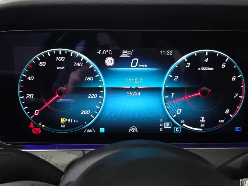 2022 Mercedes-Benz E-Класс с пробегом 25 234 км