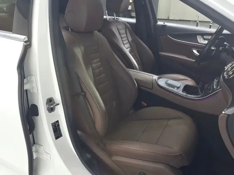2022 Mercedes-Benz E-Класс с пробегом 25 234 км