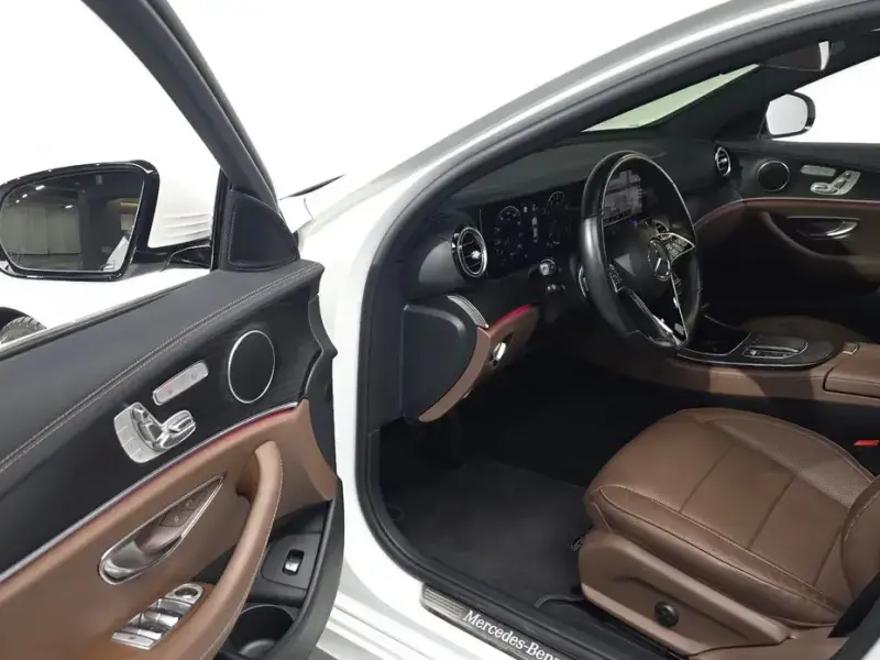 2022 Mercedes-Benz E-Класс с пробегом 25 234 км