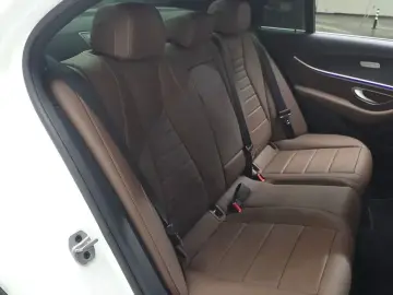 2022 Mercedes-Benz E-Класс с пробегом 25 234 км