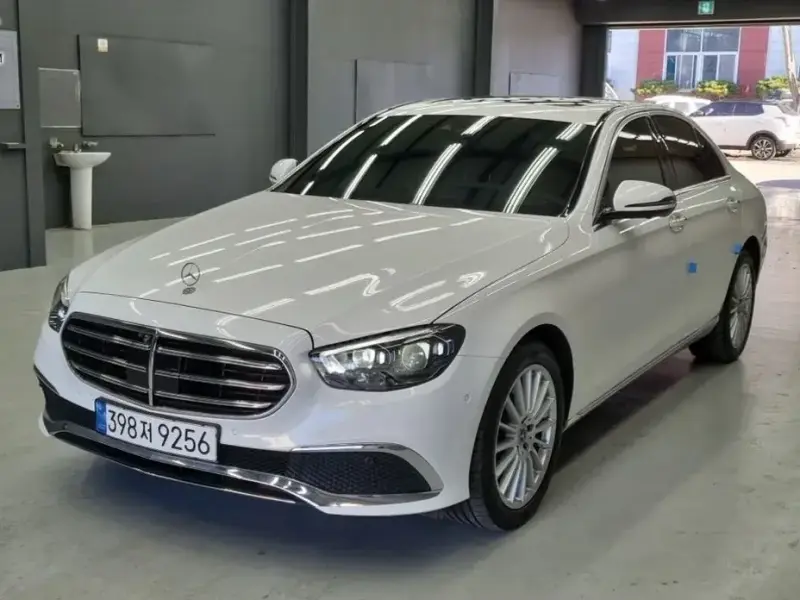 2023 Mercedes-Benz E-Класс с пробегом 38 804 км