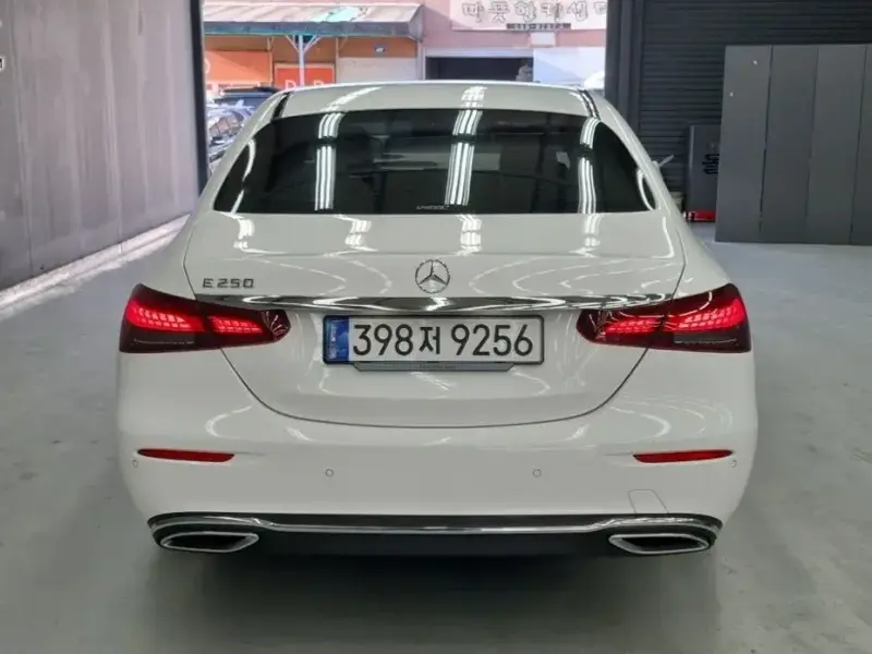 2023 Mercedes-Benz E-Класс с пробегом 38 804 км