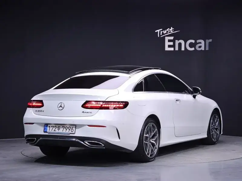 2022 Mercedes-Benz E-Класс с пробегом 38 025 км