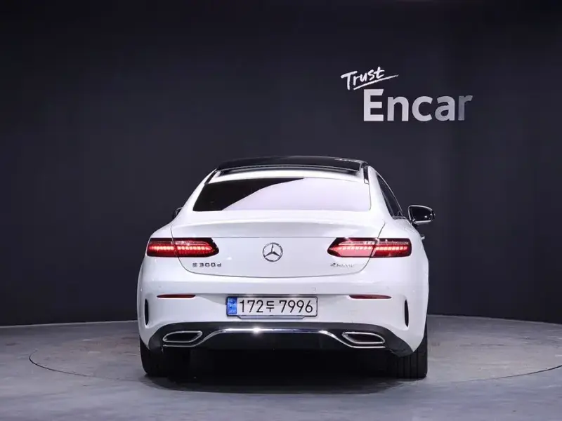 2022 Mercedes-Benz E-Класс с пробегом 38 025 км