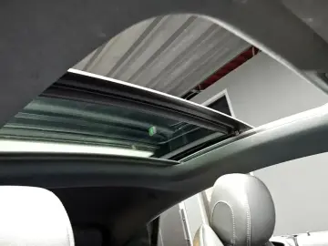 2022 Mercedes-Benz E-Класс с пробегом 38 025 км