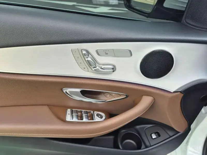 2021 Mercedes-Benz E-Класс с пробегом 80 328 км