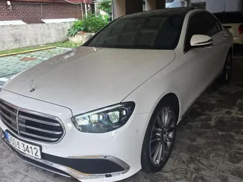 2022 Mercedes-Benz E-Класс с пробегом 69 082 км