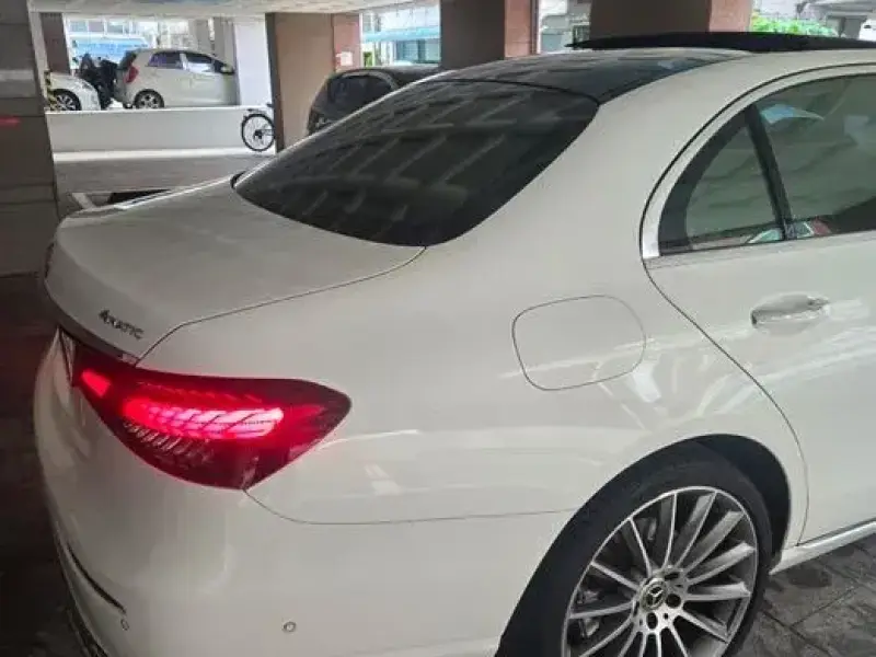 2022 Mercedes-Benz E-Класс с пробегом 69 082 км