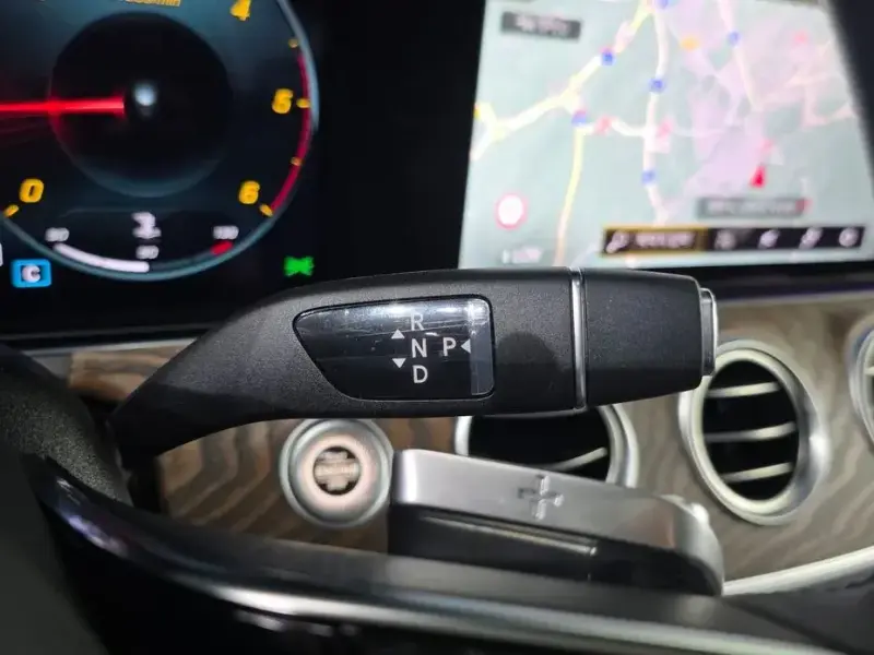 2021 Mercedes-Benz E-Класс с пробегом 79 957 км