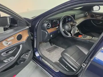 2021 Mercedes-Benz E-Класс с пробегом 79 957 км