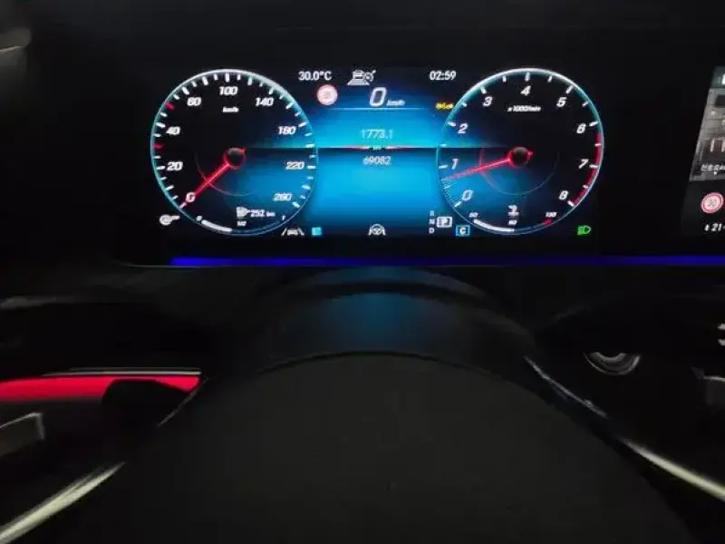 2022 Mercedes-Benz E-Класс с пробегом 69 082 км