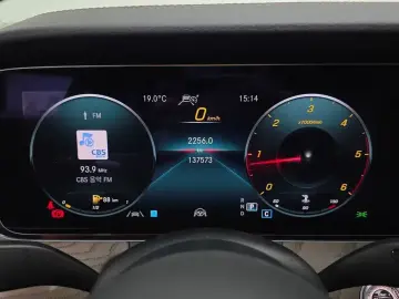 2022 Mercedes-Benz E-Класс с пробегом 137 573 км