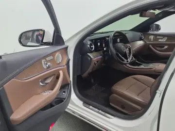 2022 Mercedes-Benz E-Класс с пробегом 137 573 км