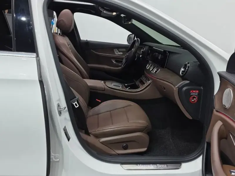2022 Mercedes-Benz E-Класс с пробегом 137 573 км